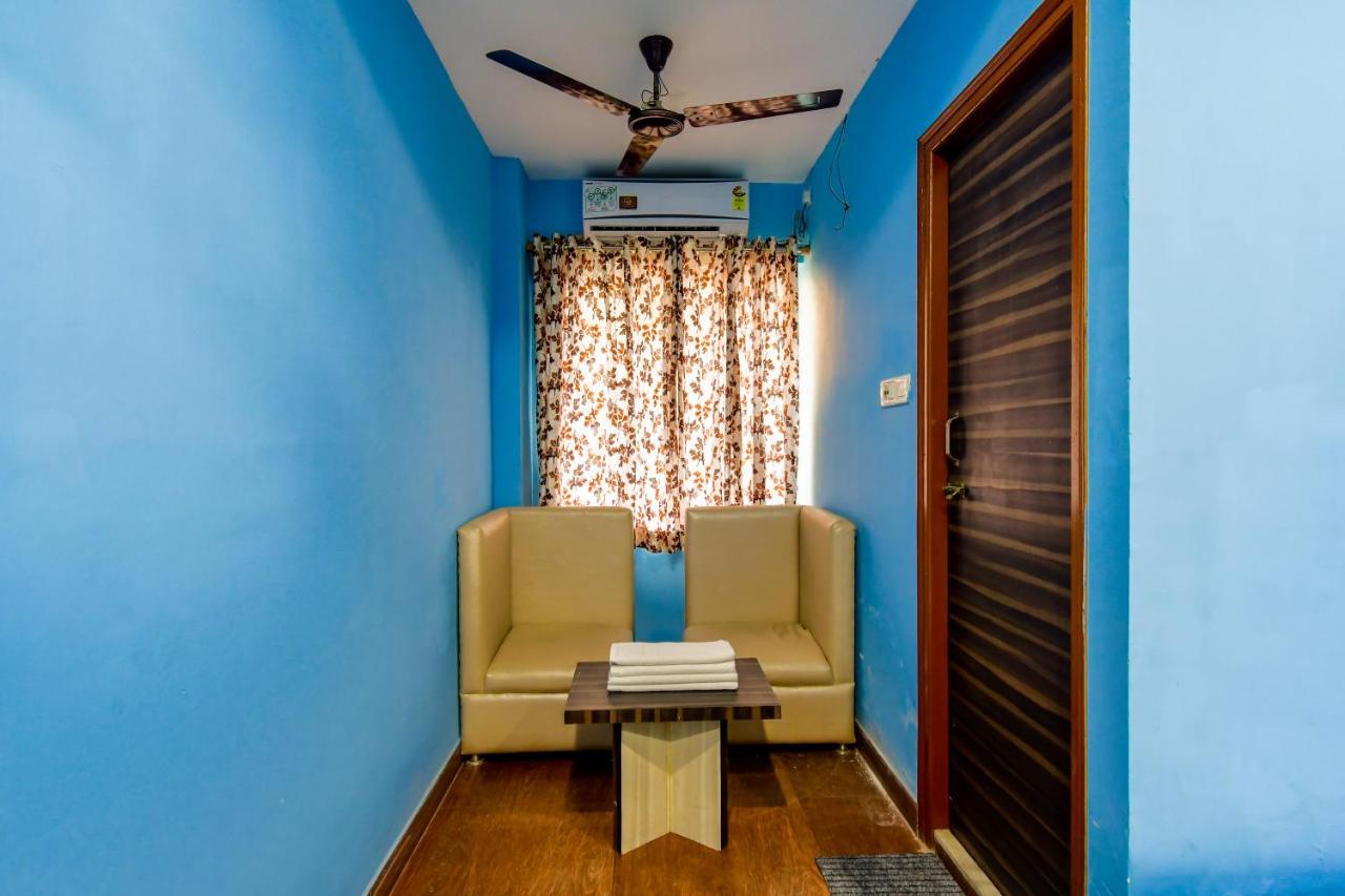 Hotel Blue Abedin コルカタ エクステリア 写真