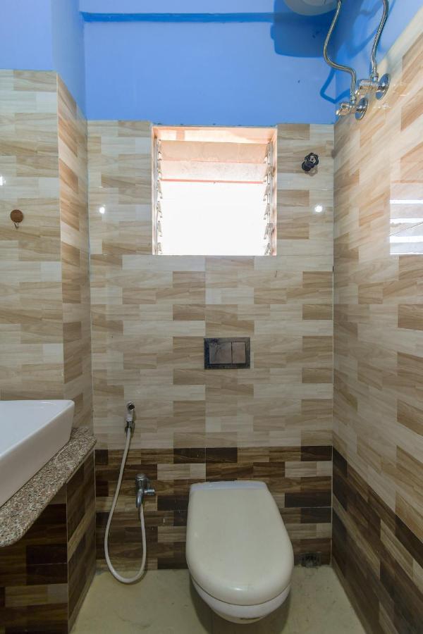 Hotel Blue Abedin コルカタ エクステリア 写真
